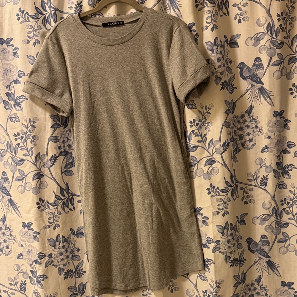 Vexxo Gray Crewneck Short Sleeve T-Shirt Dress